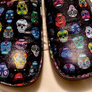 Algeria Nursing Clogs